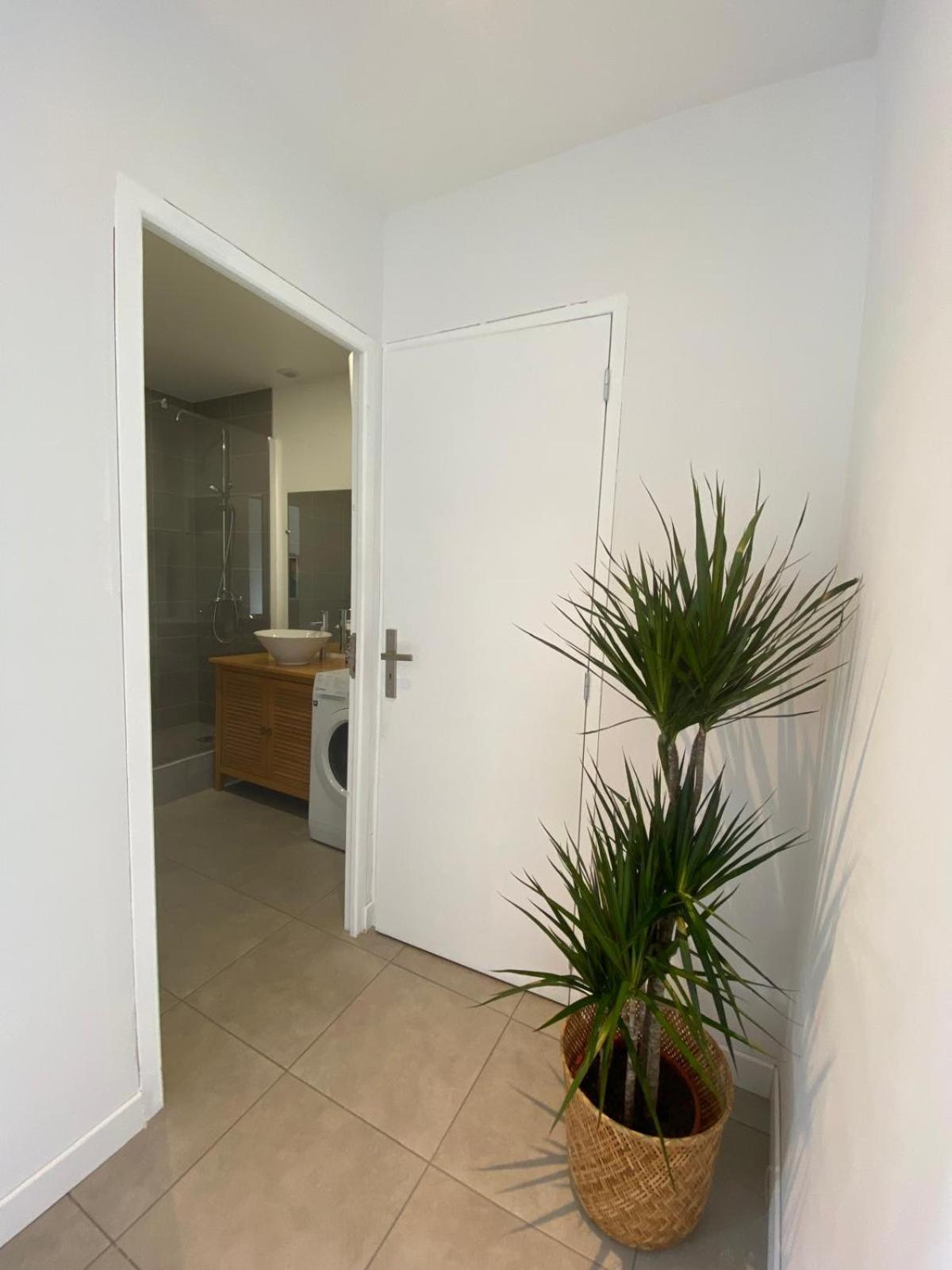Family House - Centre Gare Apartment โรอาน ภายนอก รูปภาพ