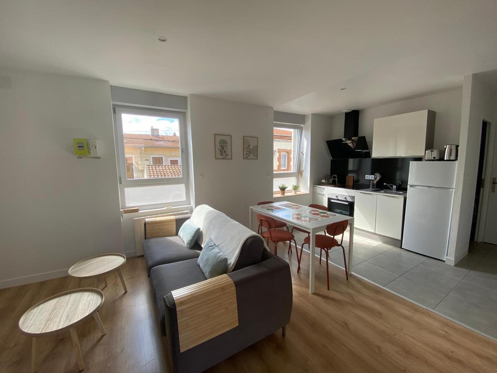 Family House - Centre Gare Apartment โรอาน ภายนอก รูปภาพ